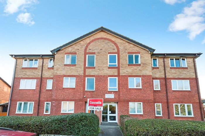 1 Bedroom Flat For Sale In Chetwood Road, Crawley, RH11