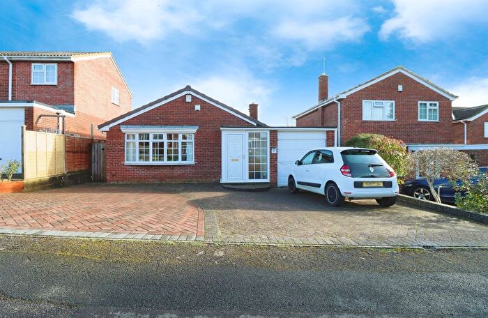 3 Bedroom Detached Bungalow For Sale In Connolly Drive, Rothwell, Kettering, NN14