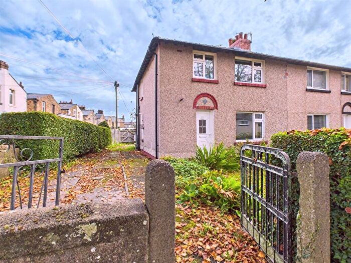 3 Bedroom Semi-Detached House For Sale In York Road, Lancaster, LA1