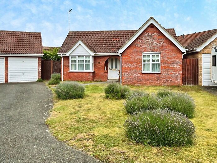 2 Bedroom Detached Bungalow For Sale In Fleetwood Close, March, PE15