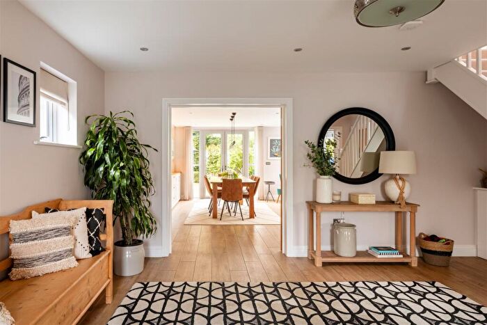 5 Bedroom Detached House For Sale In Blackstone Hill, Redhill, RH1