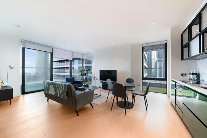 2 Bedroom Apartment To Rent In Hobart Building, Wardian, Canary Wharf, London, E14