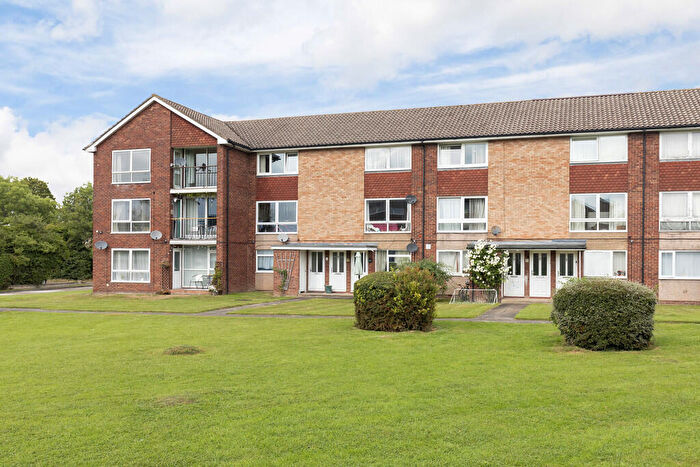 2 Bedroom Flat To Rent In Miserden Road, Cheltenham, GL51