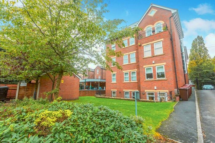 2 Bedroom Apartment To Rent In Palatine Road, Manchester, M20