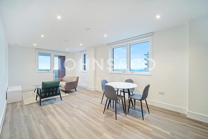 2 Bedroom Flat To Rent In Ashwell House, The West Works, Southall, UB2