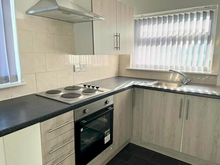 2 Bedroom Flat To Rent In Larkhill Place, West Derby, Liverpool, L13