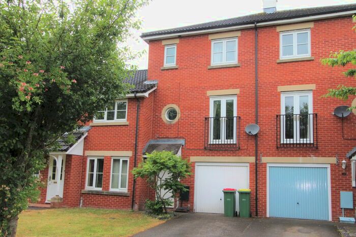 3 Bedroom Town House To Rent In Avon Gardens, Cottam, PR4