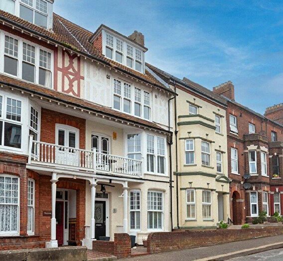 9 Bedroom Terraced House For Sale In Cabbell Road, Cromer, Norfolk, NR27