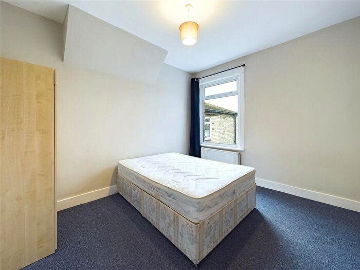 2 Bedroom Flat To Rent In Cairo Road, Walthamstow, E17