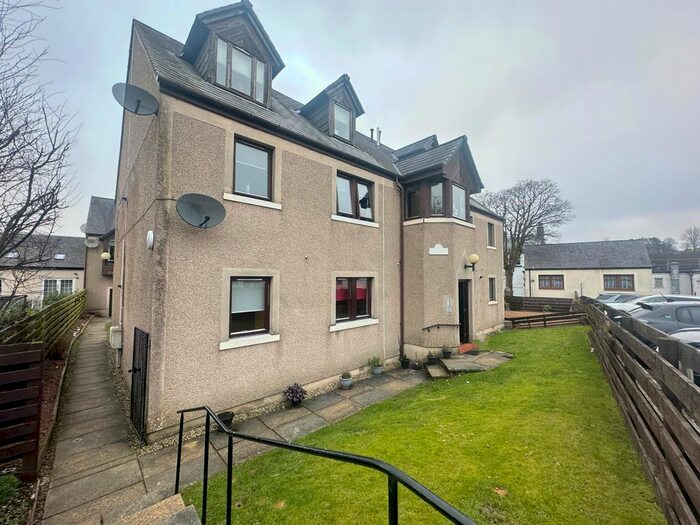 2 Bedroom Flat To Rent In Townhead Court, Strathaven, ML10
