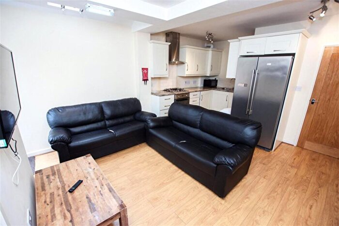 7 Bedroom House To Rent In Heeley Road, Birmingham, B29