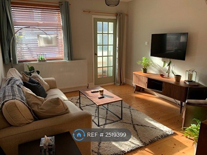 3 Bedroom Terraced House To Rent In Churchill Road, Norwich, NR3