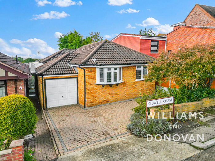 2 Bedroom Detached Bungalow For Sale In Sidwell Chase, South Benfleet, SS7