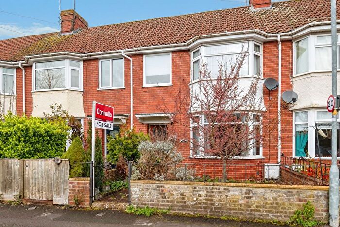 3 Bedroom Terraced House For Sale In Innox Road, Trowbridge, BA14