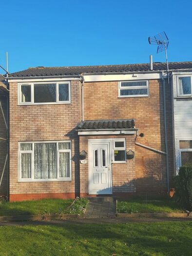 3 Bedroom Terraced House To Rent In Lydstep Grove, Leamington Spa, CV31