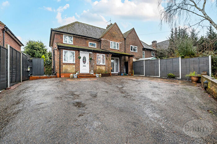 4 Bedroom Semi Detached House For Sale In Frog Grove Lane, Wood Street Village, Guildford, Surrey, GU3
