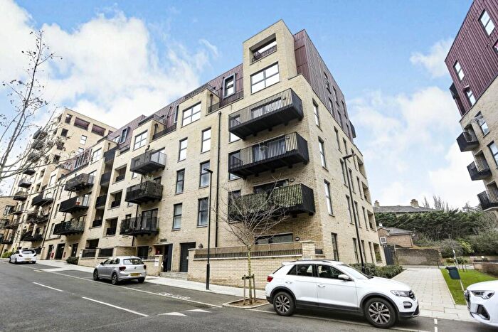 2 Bedroom Apartment To Rent In Brumwell Avenue London, SE18