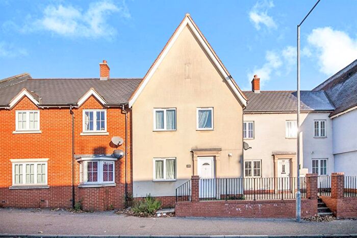 3 Bedroom House To Rent In Hythe Hill, Colchester, CO1