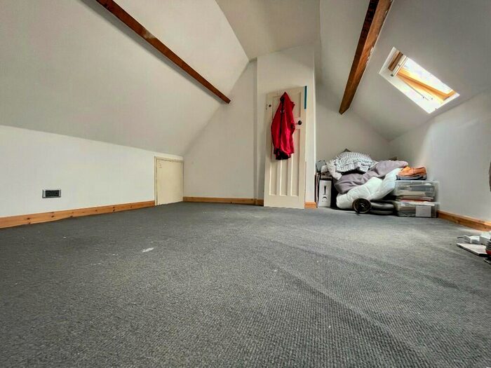 2 Bedroom Terraced House For Sale In Bakewell Road, Matlock, Derbyshire, DE4