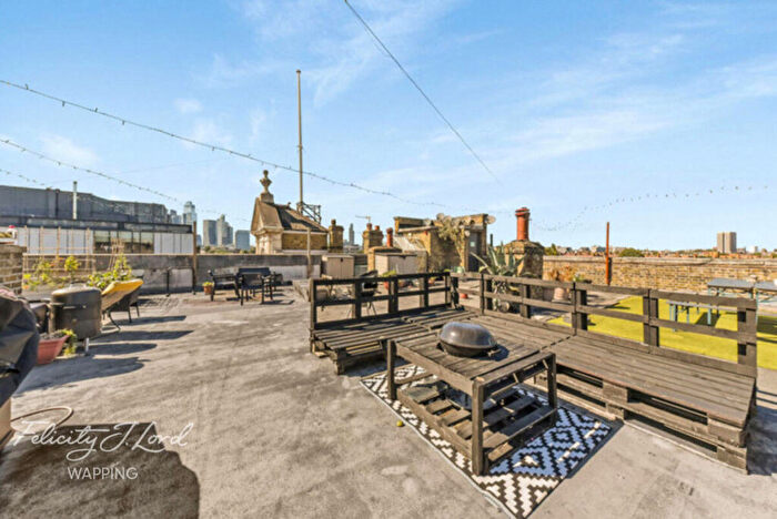 1 Bedroom Apartment For Sale In Whitechapel Road, London, E1