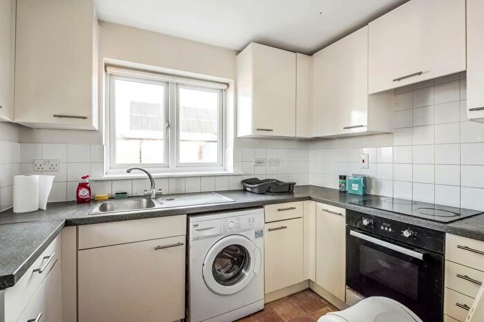 2 Bedroom Apartment To Rent In Reliance Way, East Oxford, OX4