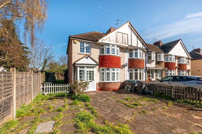 3 Bedroom Semi Detached House To Rent In Clarence Avenue, New Malden, KT3