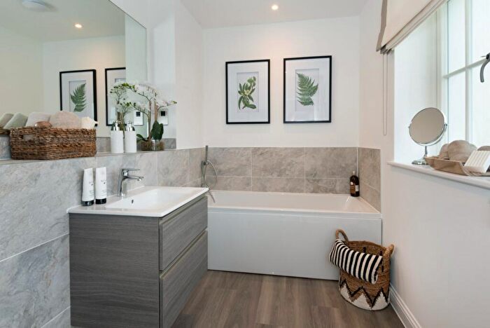 4 Bedroom Detached House For Sale In Summerfield Close, Staple, Canterbury, Kent, CT3