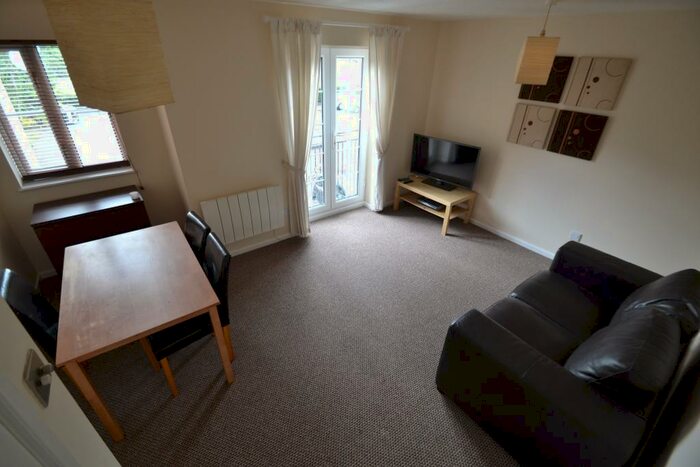 2 Bedroom Flat To Rent In Shearman Place, Windsor Quay, Cardiff, CF11