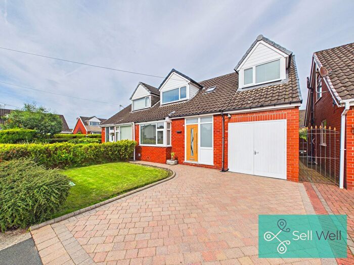 3 Bedroom Semi-Detached House For Sale In Harbourne Avenue, Worsley, Manchester, M28