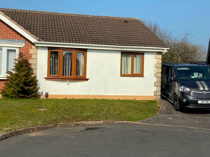 2 Bedroom Bungalow To Rent In Ipswich Gardens, Grantham, NG31