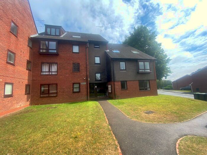 Studio To Rent In Humphrey Middlemore Drive, Birmingham. ., B17