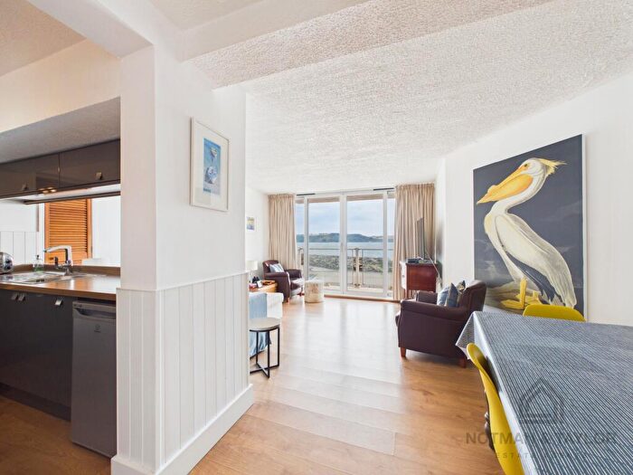 2 Bedroom Apartment For Sale In Fort Picklecombe, Maker, PL10