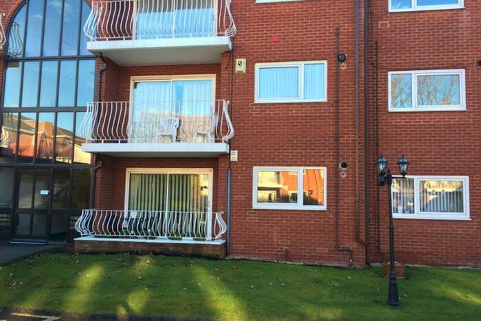 2 Bedroom Flat To Rent In Menlove Mansions, Liverpool, L18
