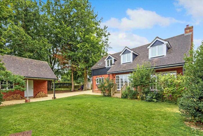 5 Bedroom Detached House For Sale In The Beeches, Streetway Road, Grateley, SP11