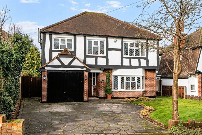 4 Bedroom Detached House For Sale In Downs Wood, Epsom, KT18