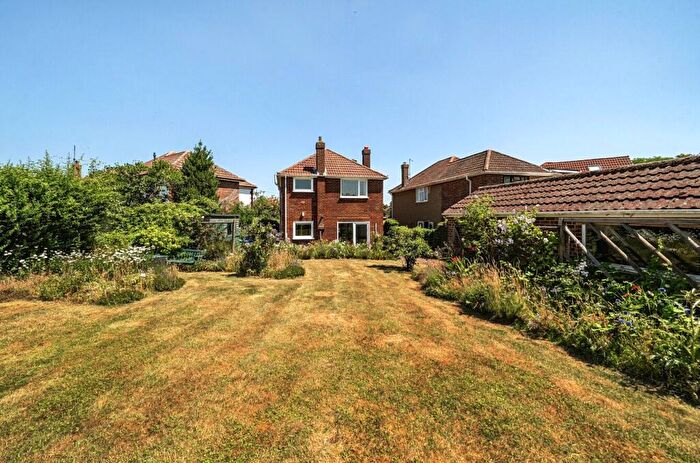 3 Bedroom Detached House For Sale In St. Andrews Close, Old Windsor, Windsor, SL4
