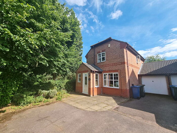 3 Bedroom Detached House To Rent In Colville Walk, Banbury, OX16
