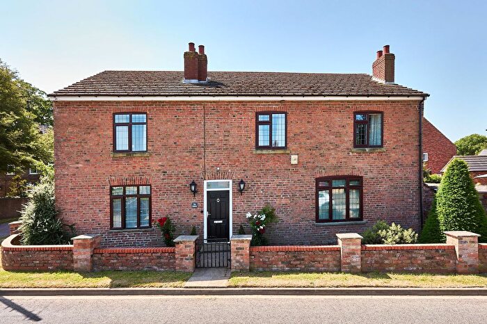 5 Bedroom Detached House For Sale In Main Street, West Haddlesey, YO8