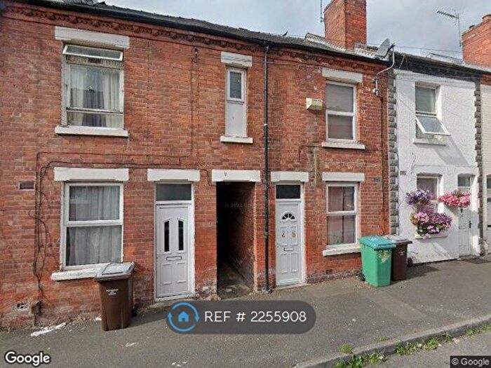 3 Bedroom Semi-Detached House To Rent In Hudson Street, Nottingham, NG3