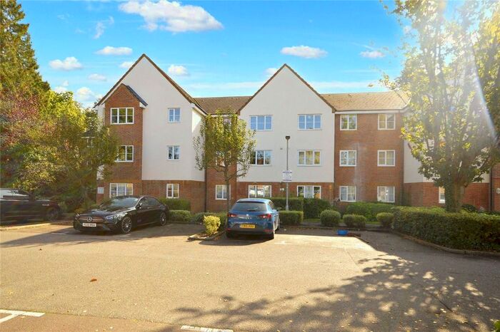 1 Bedroom Flat To Rent In Gisburne Way, Watford, Hertfordshire, WD24