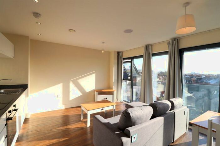 1 Bedroom Apartment To Rent In Wellington House, Lewis Street, Cardiff, CF11