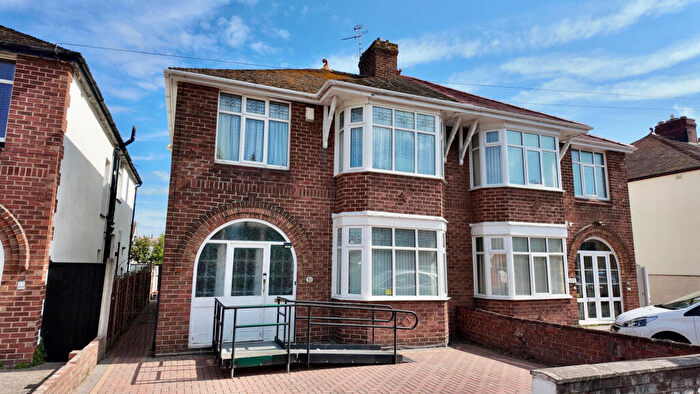 4 Bedroom Semi-Detached House For Sale In Highfield Park, Rhyl, LL18