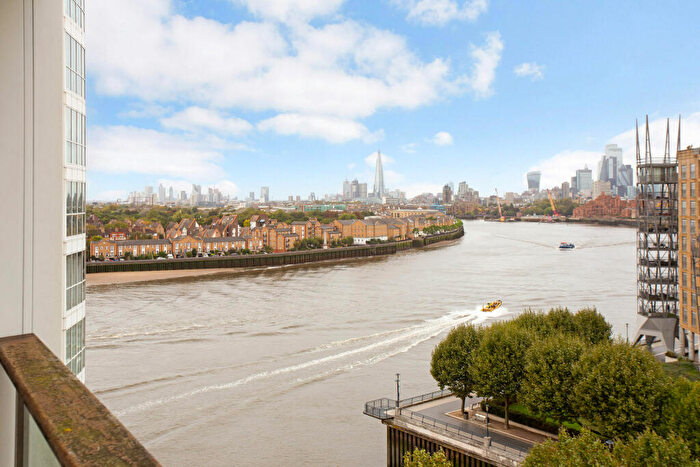 1 Bedroom Flat For Sale In Westferry Circus, London, E14