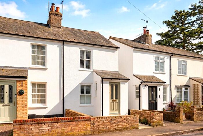 2 Bedroom Semi-Detached House For Sale In Mount Pleasant, Hertford Heath, SG13