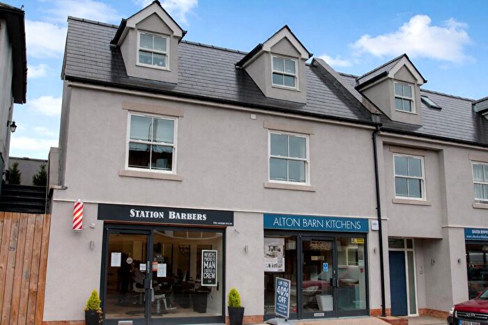 1 Bedroom Apartment To Rent In Station Road, Alton, Hampshire, GU34