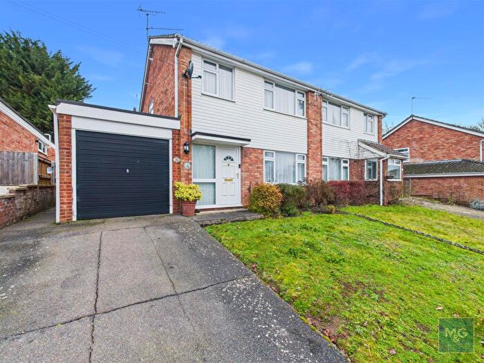 3 Bedroom Semi Detached House For Sale In Maltward Avenue, Bury St. Edmunds, IP33
