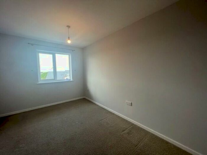 1 Bedroom Apartment To Rent In Delft Crescent, Swindon, SN25