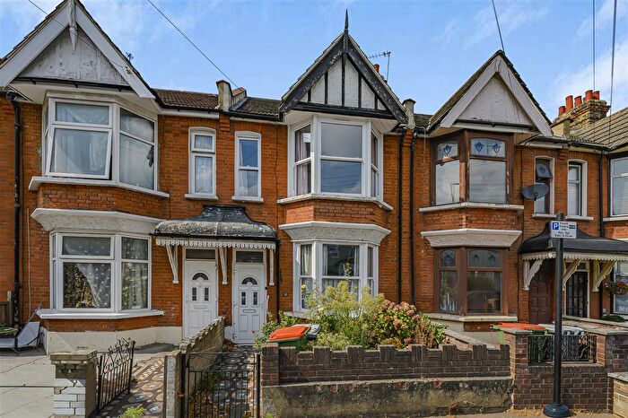 3 Bedroom Property For Sale In Hatherley Gardens, East Ham, E6