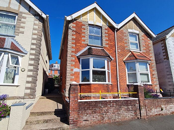 3 Bedroom Semi-Detached House To Rent In Orchard Road, East Cowes, PO32