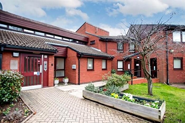 1 Bedroom Flat To Rent In + Flat, Halford Lodge, Cottage Farm Road, Coventry, CV6